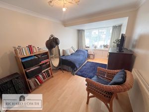 Lounge- click for photo gallery